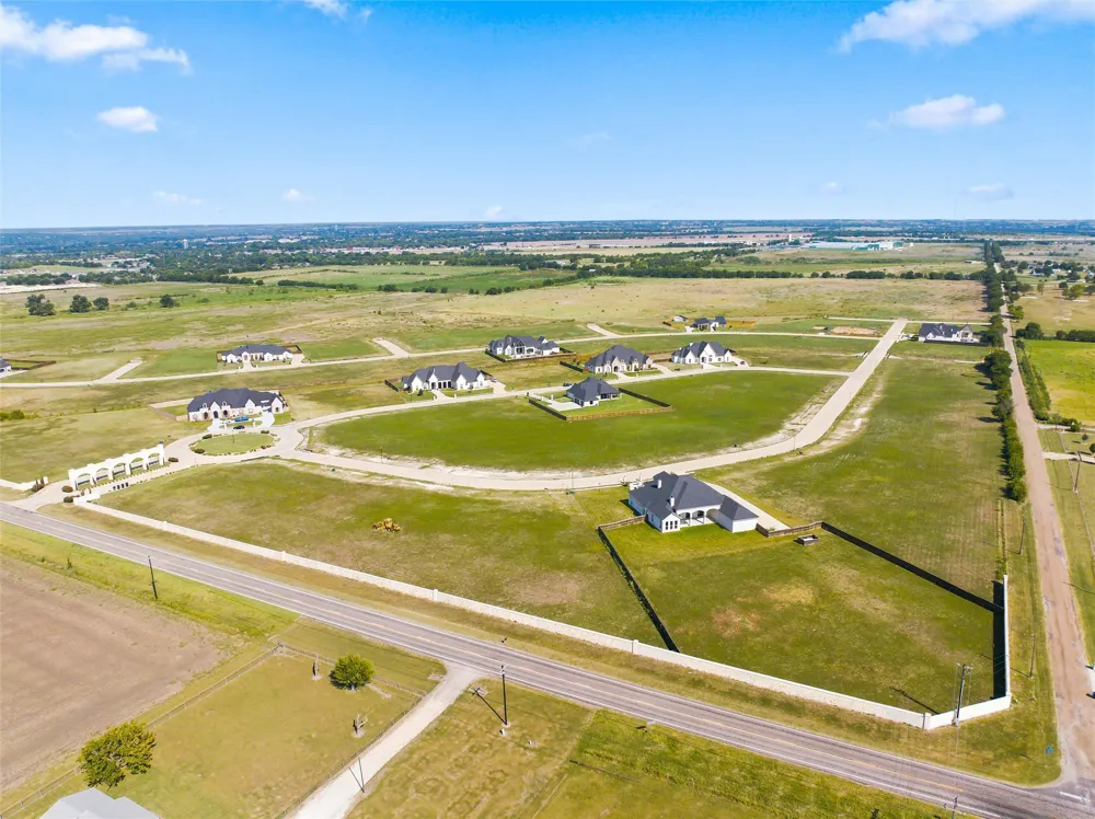 116 Yellow Rose Street Lorena, TX 76655