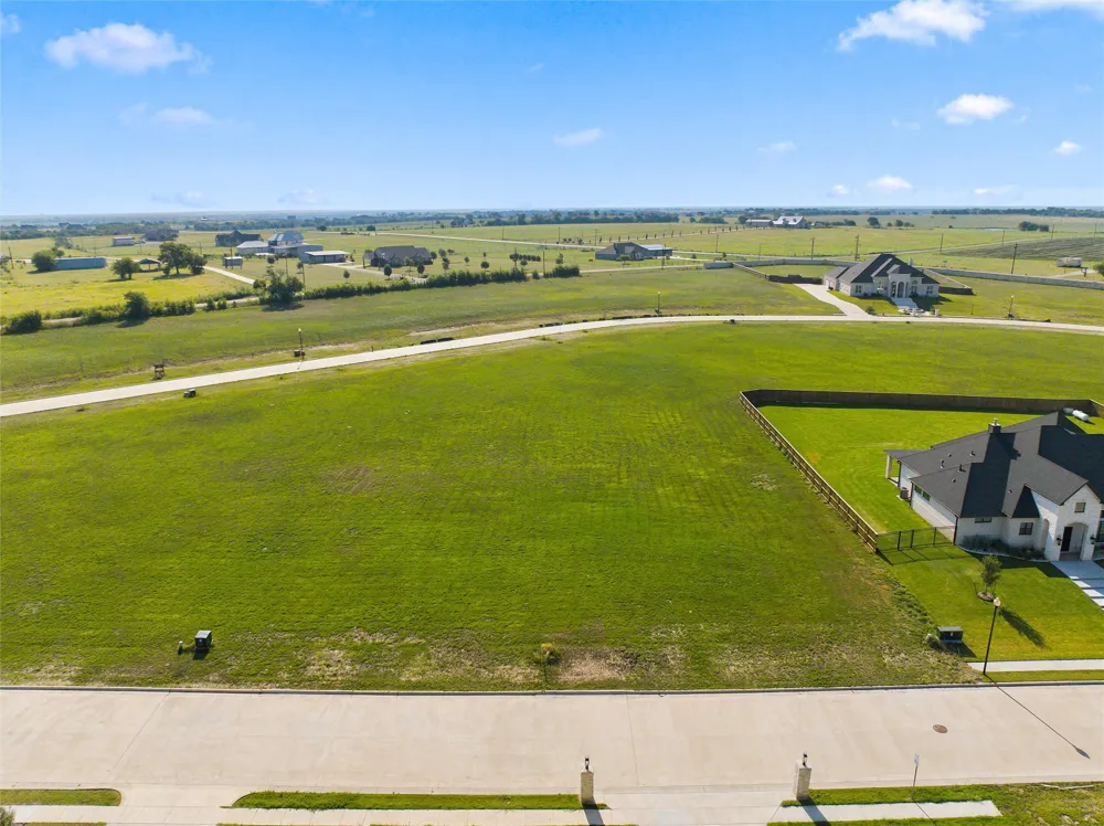 116 Yellow Rose Street Lorena, TX 76655