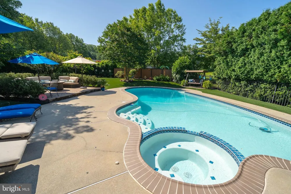 1 BALMORAL DRIVE Chadds Ford, PA 19317