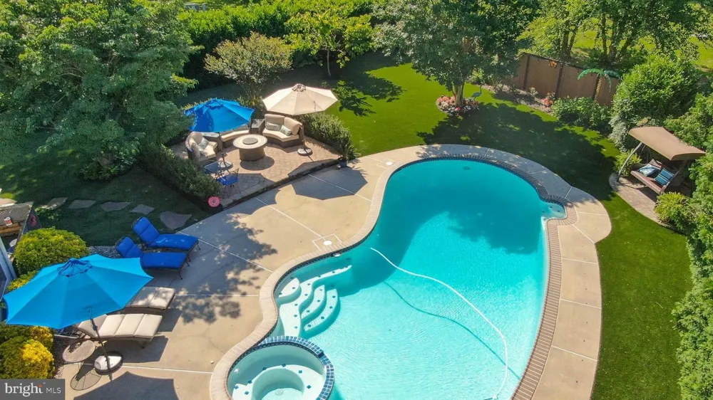 1 BALMORAL DRIVE Chadds Ford, PA 19317