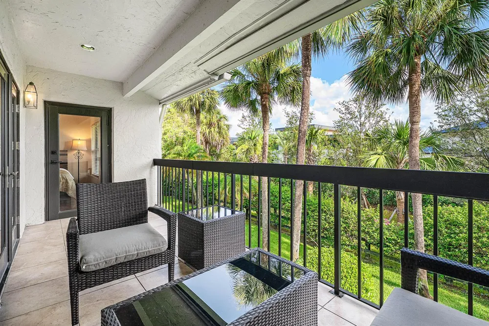 11355 Pond View Drive #D202 Wellington, FL 33414