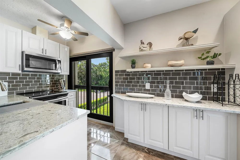 11355 Pond View Drive #D202 Wellington, FL 33414