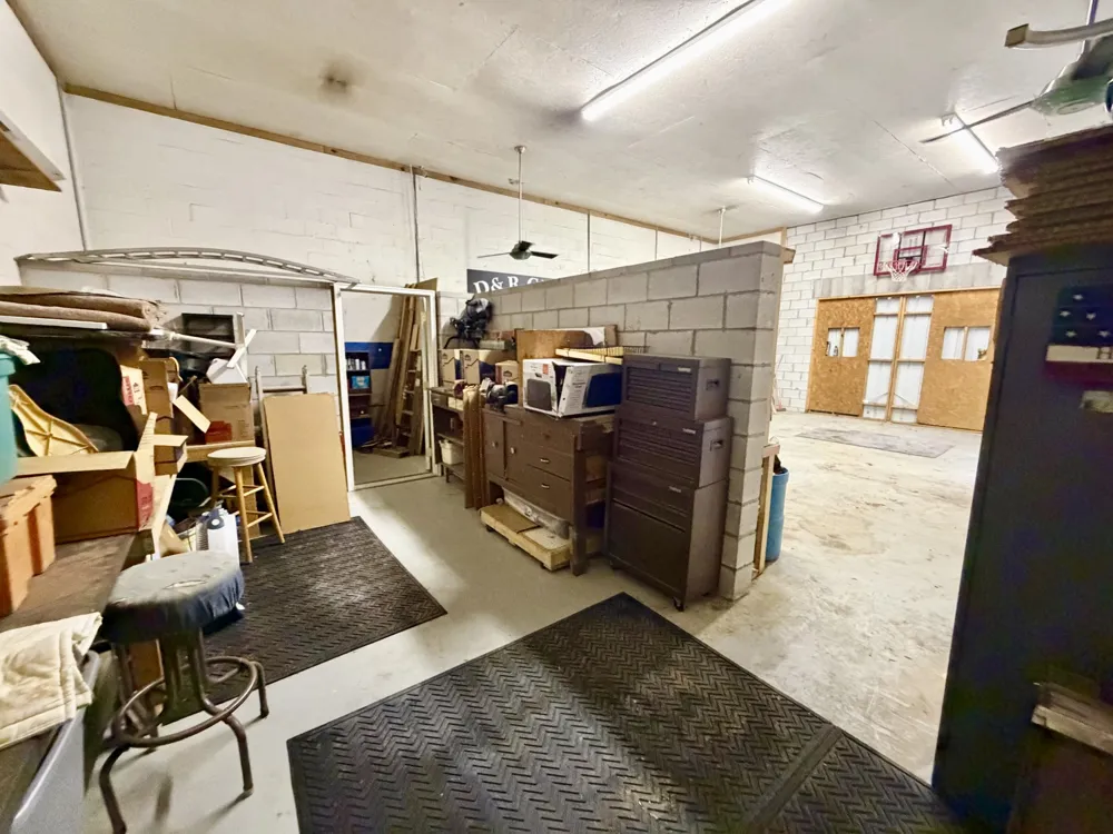 8770 Harrison Ferry Rd McMinnville, TN 37110