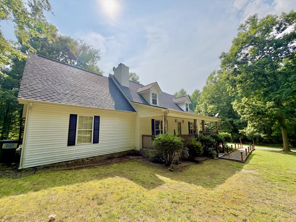 8770 Harrison Ferry Rd McMinnville, TN 37110