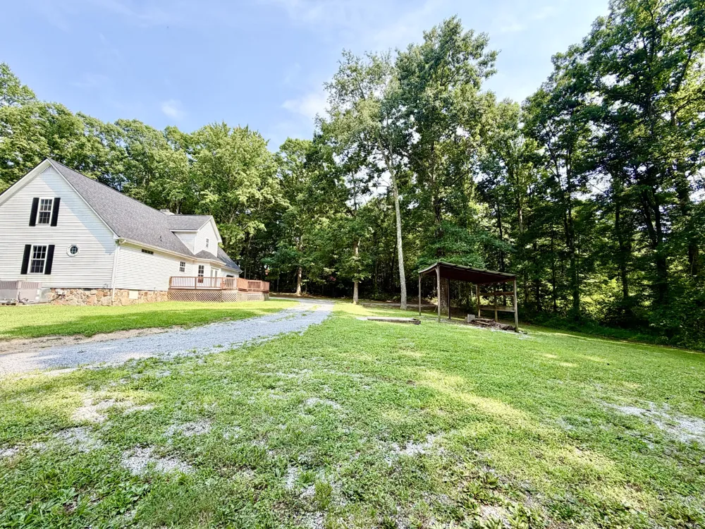 8770 Harrison Ferry Rd McMinnville, TN 37110