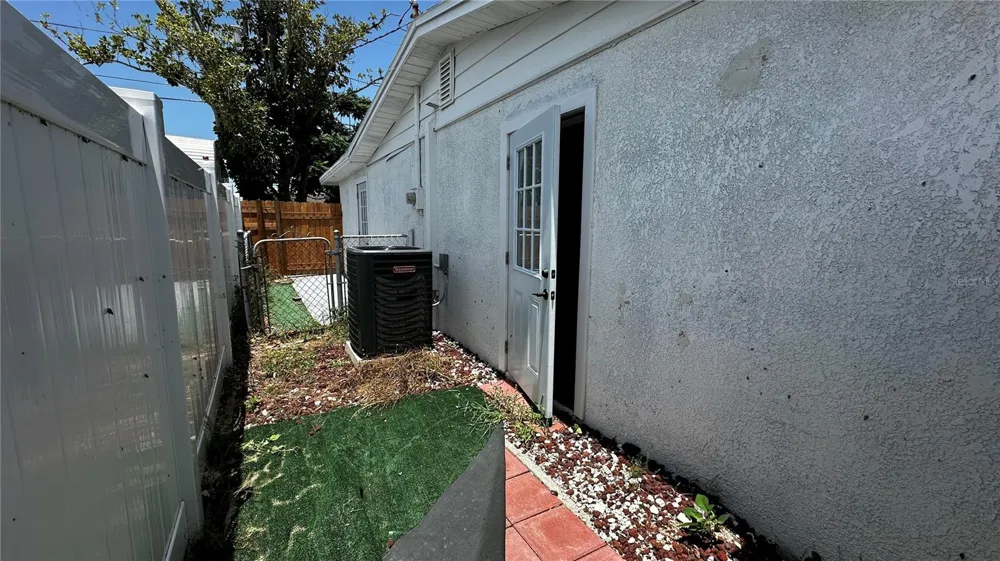 4803 GUARDIAN AVENUE Holiday, FL 34690