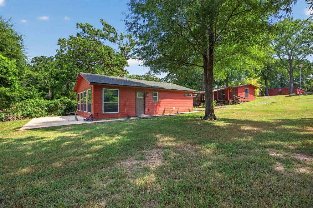 10021 Highway 1 Mooringsport, LA 71060