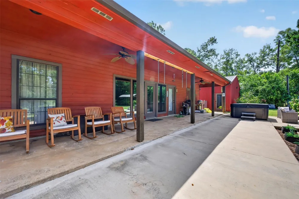 10021 Highway 1 Mooringsport, LA 71060