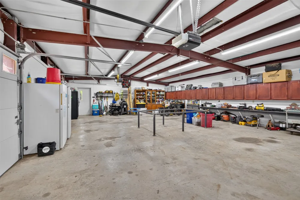 10021 Highway 1 Mooringsport, LA 71060