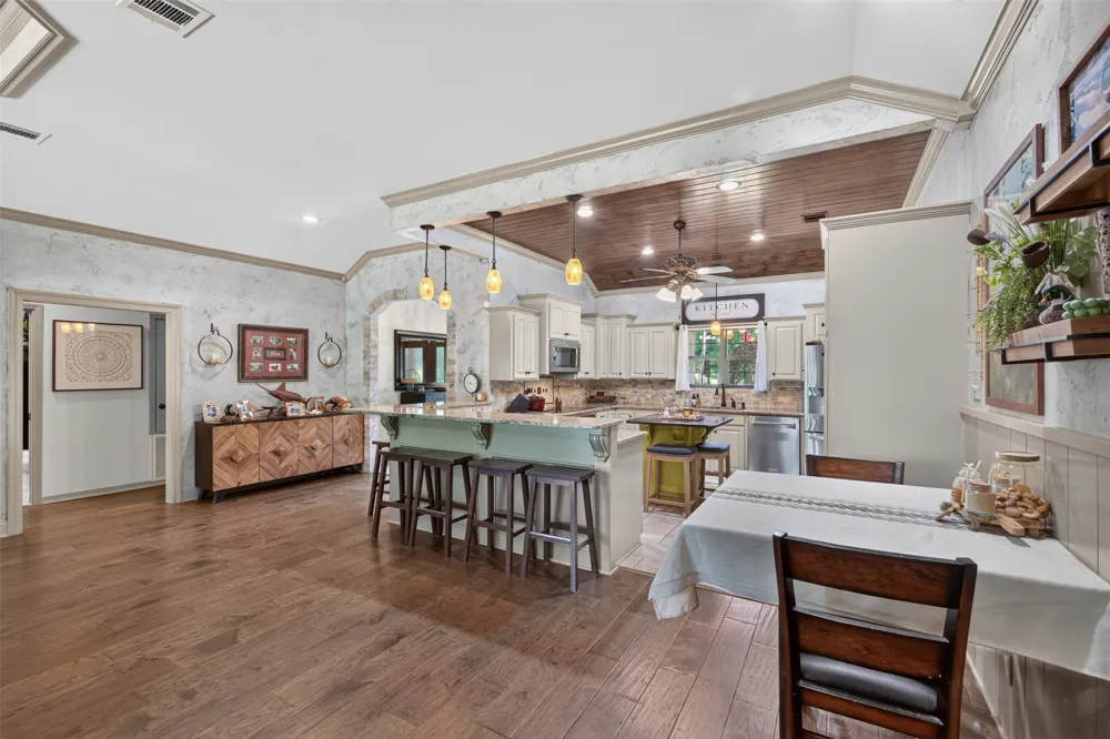 10021 Highway 1 Mooringsport, LA 71060