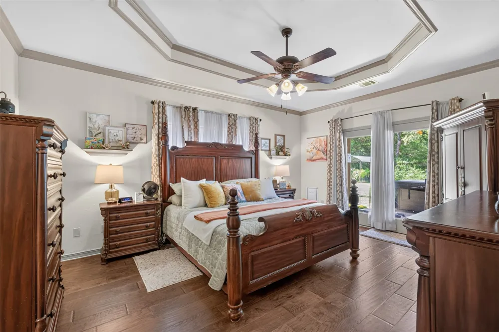 10021 Highway 1 Mooringsport, LA 71060