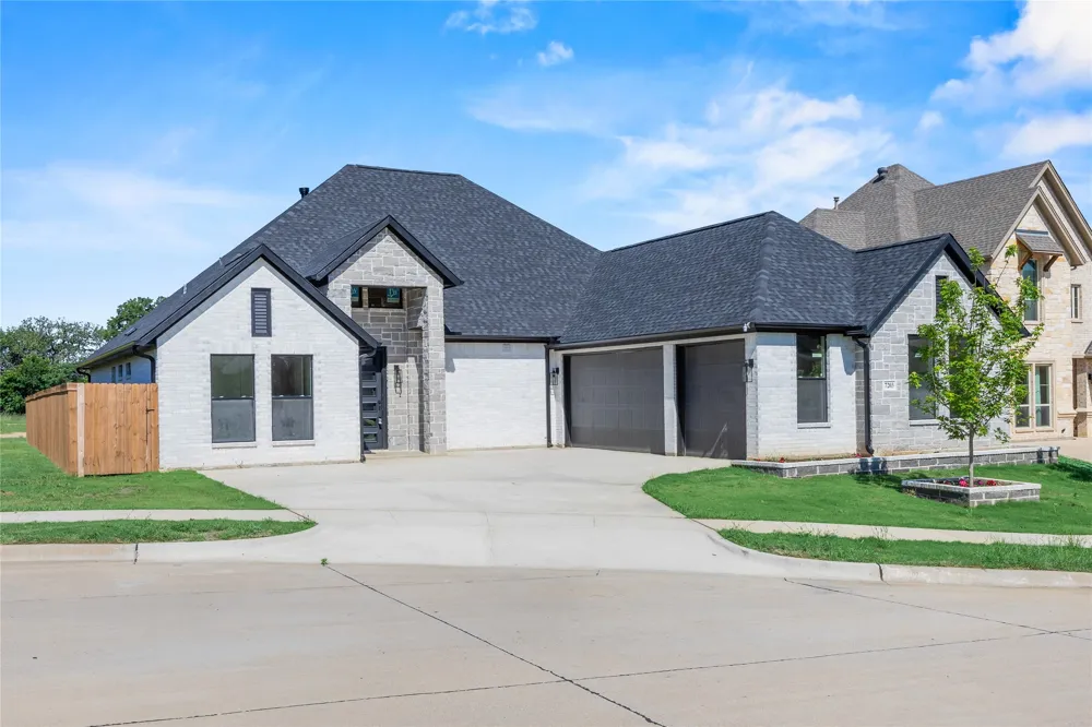 7203 Harris Place Arlington, TX 76001