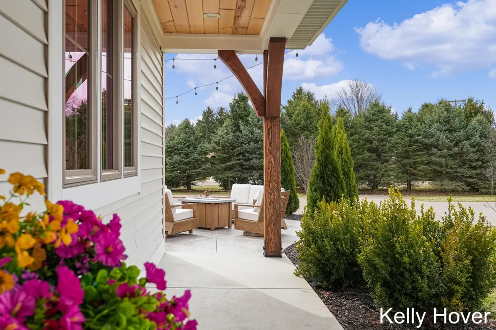 484 8th Avenue SW Byron Center, MI 49315