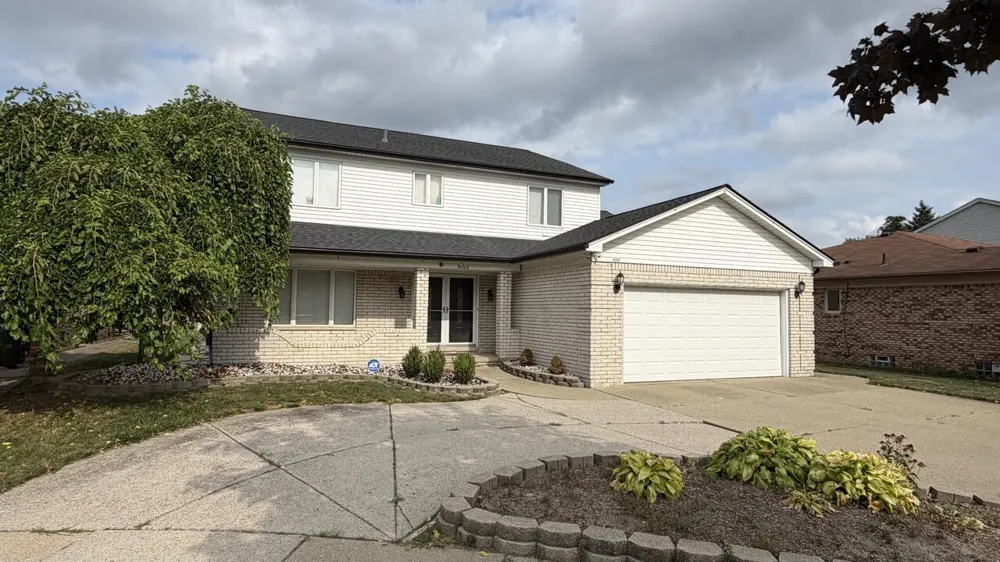 36868 Melbourne Drive Sterling Heights, MI 48312