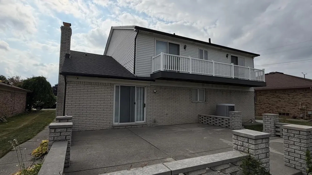 36868 Melbourne Drive Sterling Heights, MI 48312
