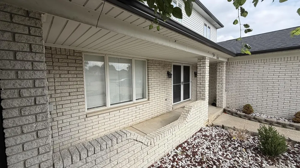 36868 Melbourne Drive Sterling Heights, MI 48312
