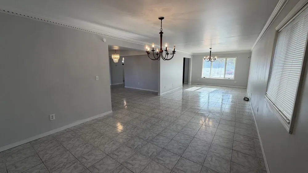 36868 Melbourne Drive Sterling Heights, MI 48312