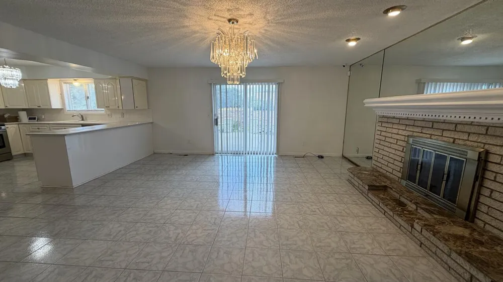 36868 Melbourne Drive Sterling Heights, MI 48312