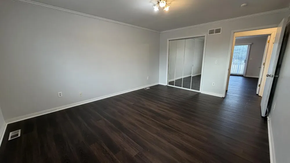 36868 Melbourne Drive Sterling Heights, MI 48312