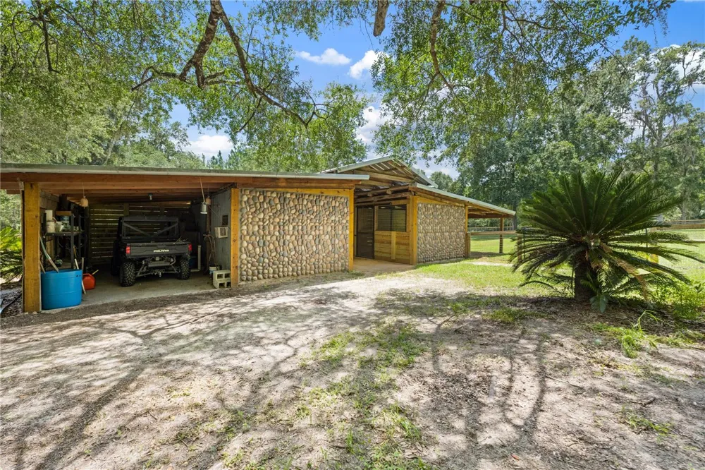 18251 NW 141ST AVENUE Williston, FL 32696