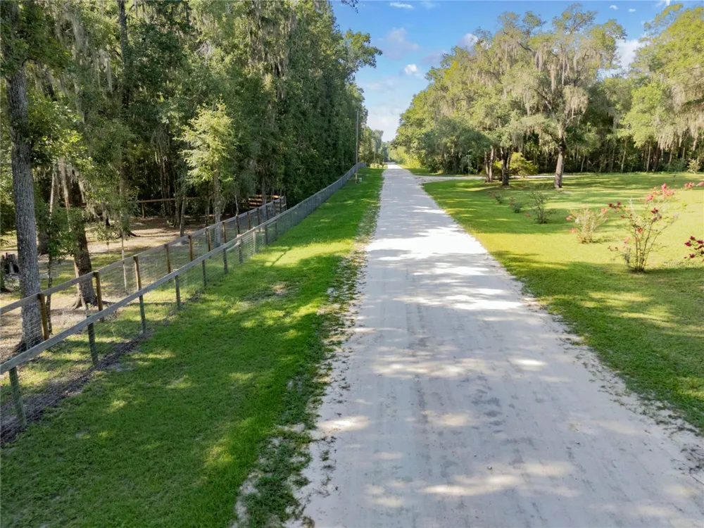 18251 NW 141ST AVENUE Williston, FL 32696