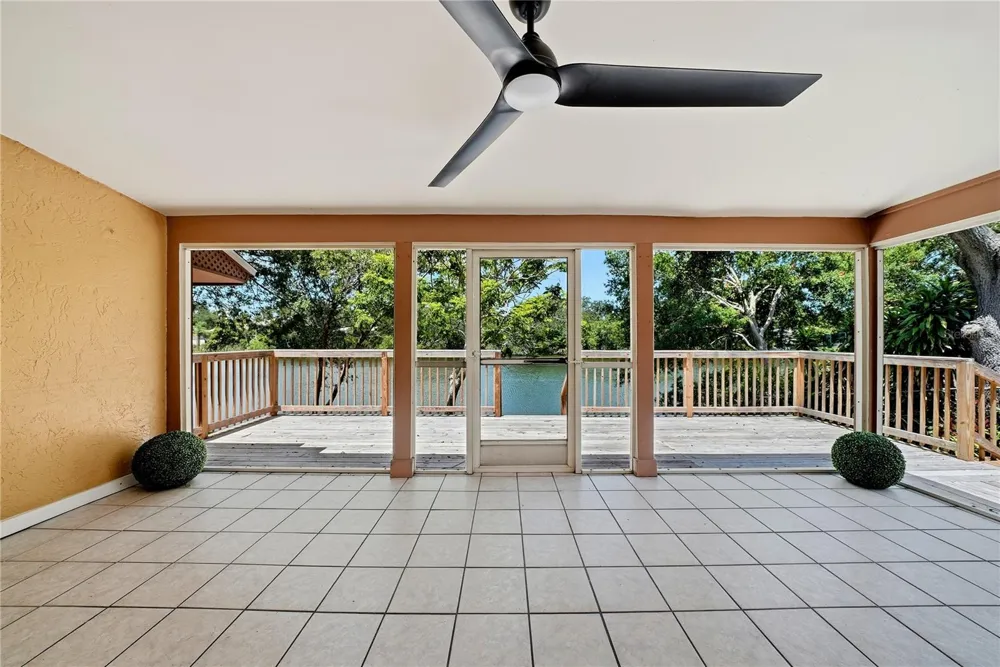 906 CARLTON ROAD Tarpon Springs, FL 34689
