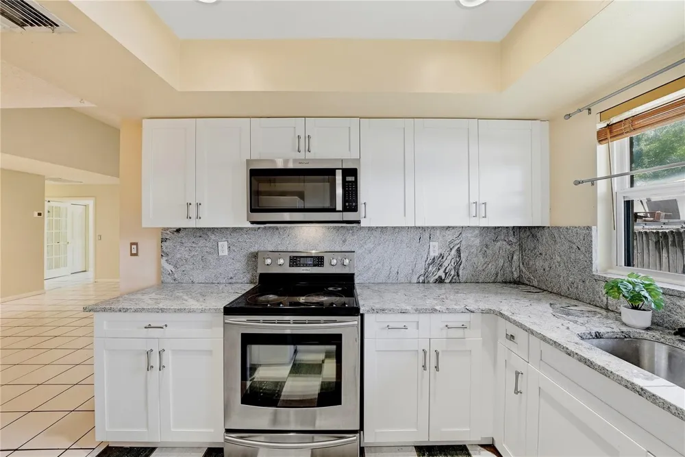 906 CARLTON ROAD Tarpon Springs, FL 34689