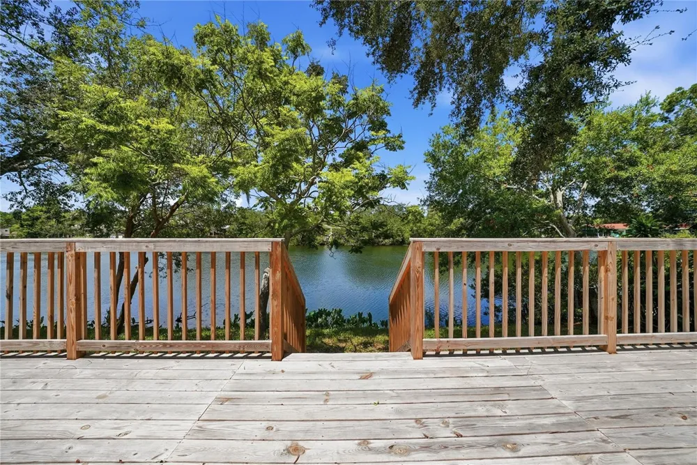 906 CARLTON ROAD Tarpon Springs, FL 34689