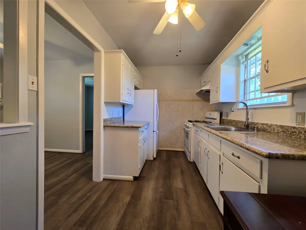 2527 Willowby Drive Houston, TX 77008