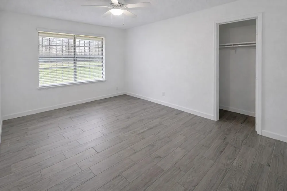 5815 Village Forest Court Houston, TX 77092