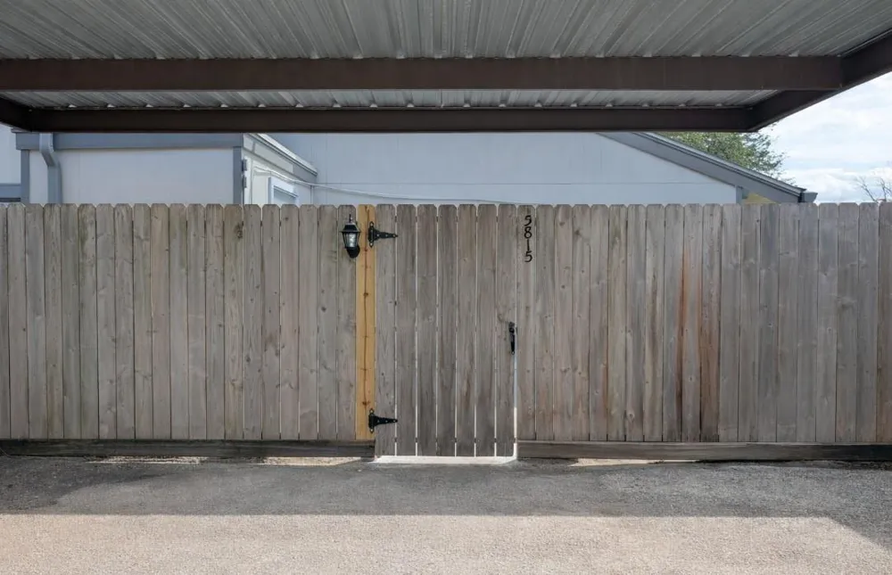 5815 Village Forest Court Houston, TX 77092