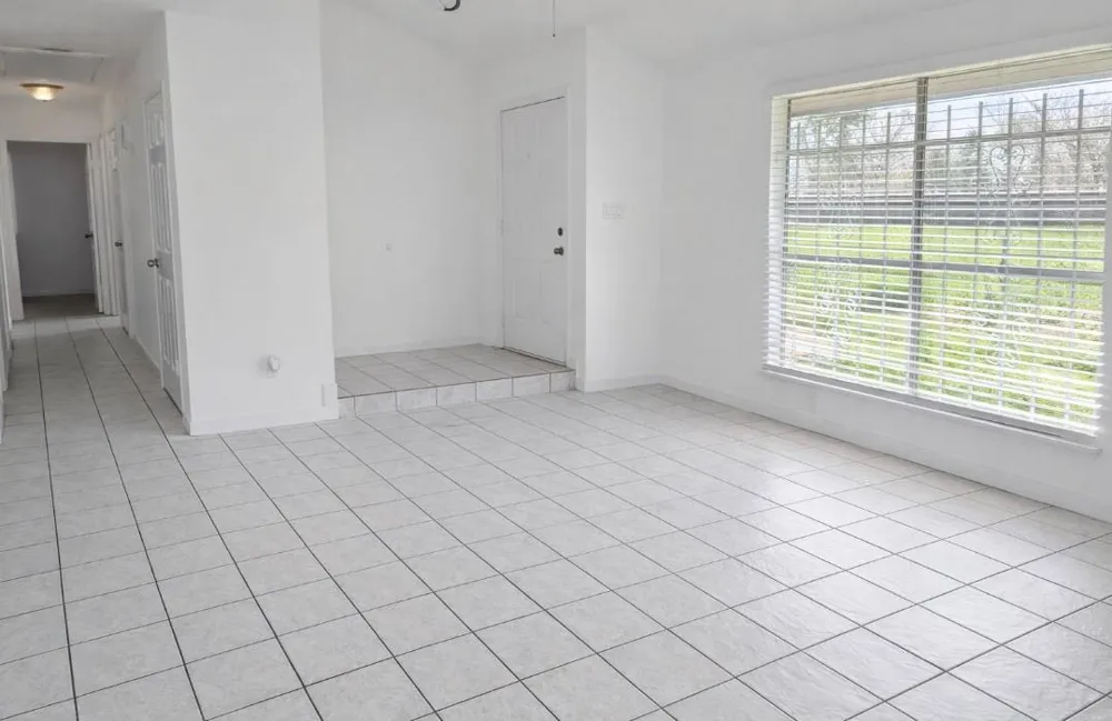 5815 Village Forest Court Houston, TX 77092