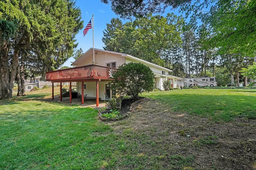 15332 Kevin Grand Haven, MI 49417