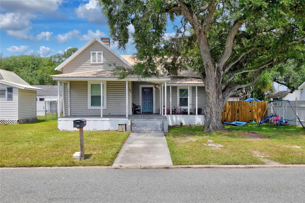 204 NE 1ST AVENUE Mulberry, FL 33860