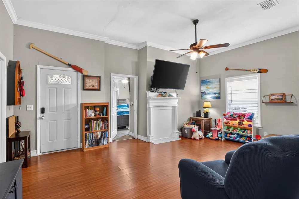 204 NE 1ST AVENUE Mulberry, FL 33860