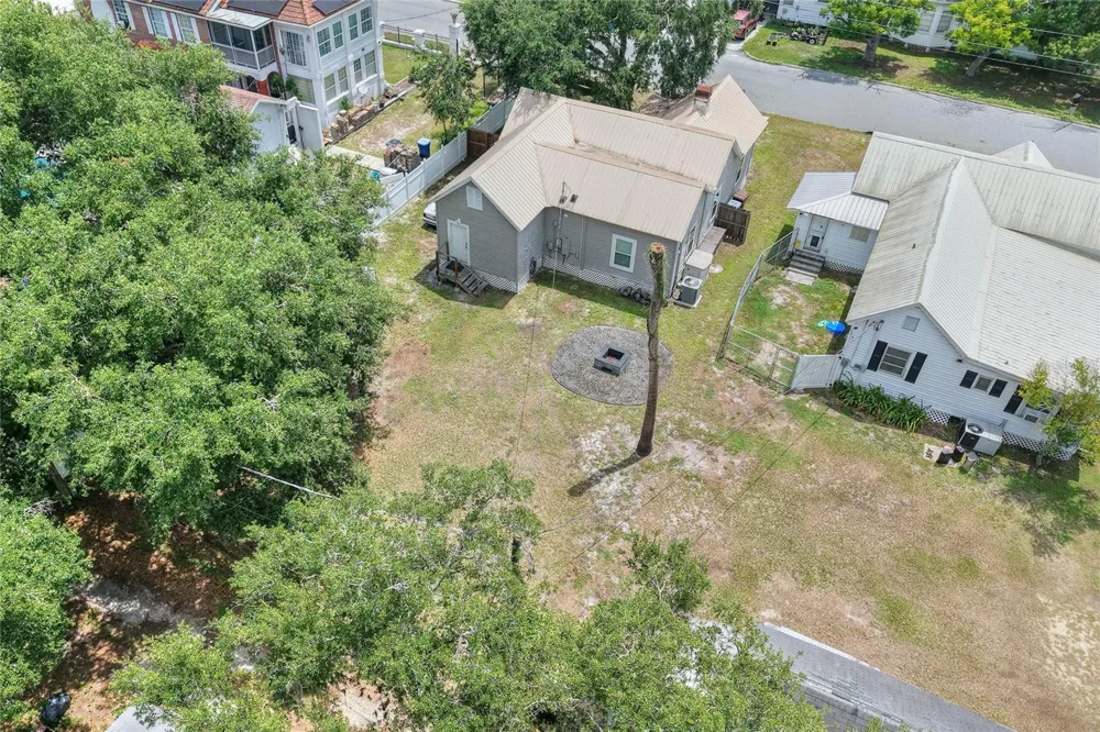 204 NE 1ST AVENUE Mulberry, FL 33860