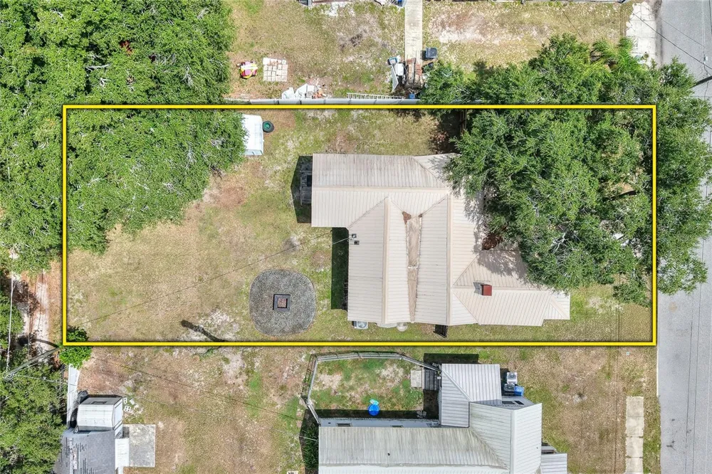 204 NE 1ST AVENUE Mulberry, FL 33860