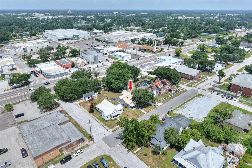 204 NE 1ST AVENUE Mulberry, FL 33860