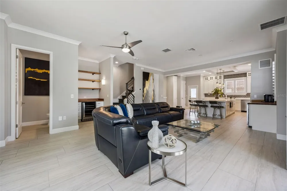 484 W PLANT STREET Winter Garden, FL 34787