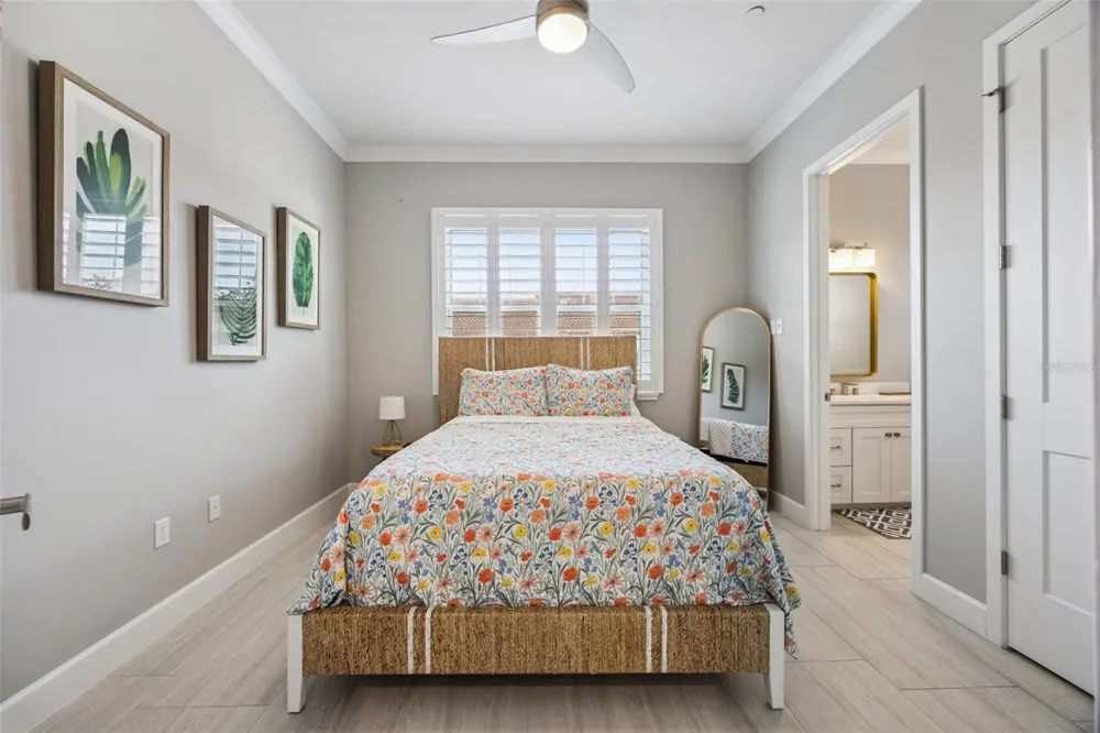 484 W PLANT STREET Winter Garden, FL 34787