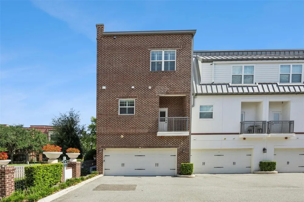484 W PLANT STREET Winter Garden, FL 34787