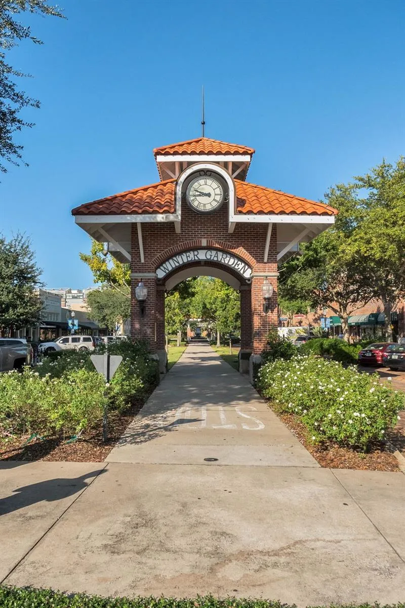 484 W PLANT STREET Winter Garden, FL 34787