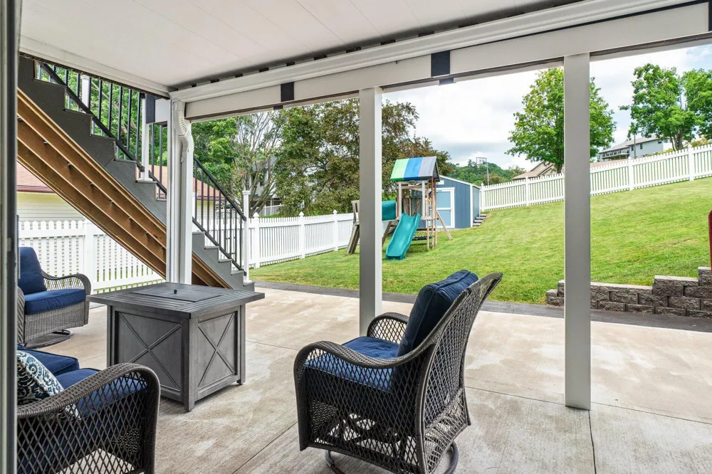306 Haralson Lane La Crescent, MN 55947