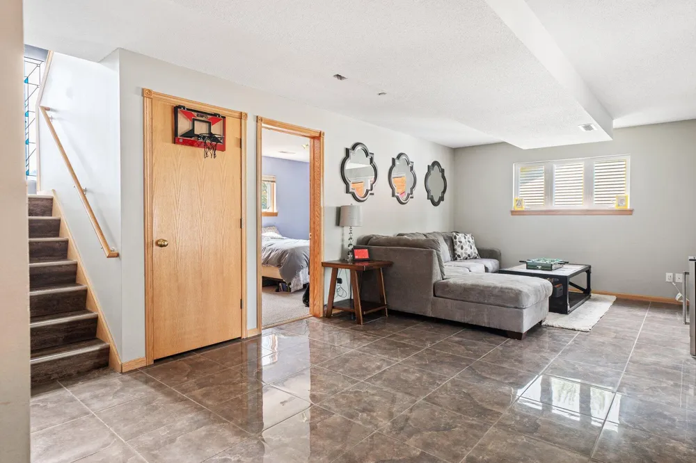 306 Haralson Lane La Crescent, MN 55947