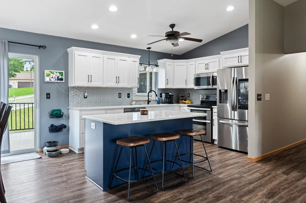 306 Haralson Lane La Crescent, MN 55947