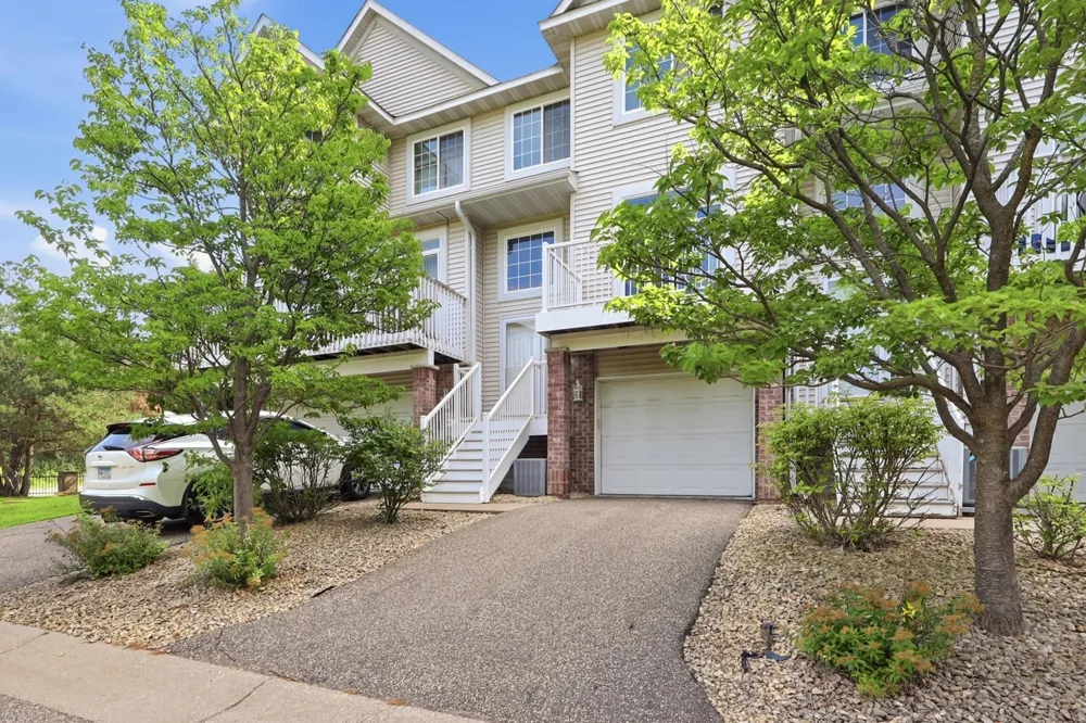 2300 Lower Afton Road E #316 Maplewood, MN 55119