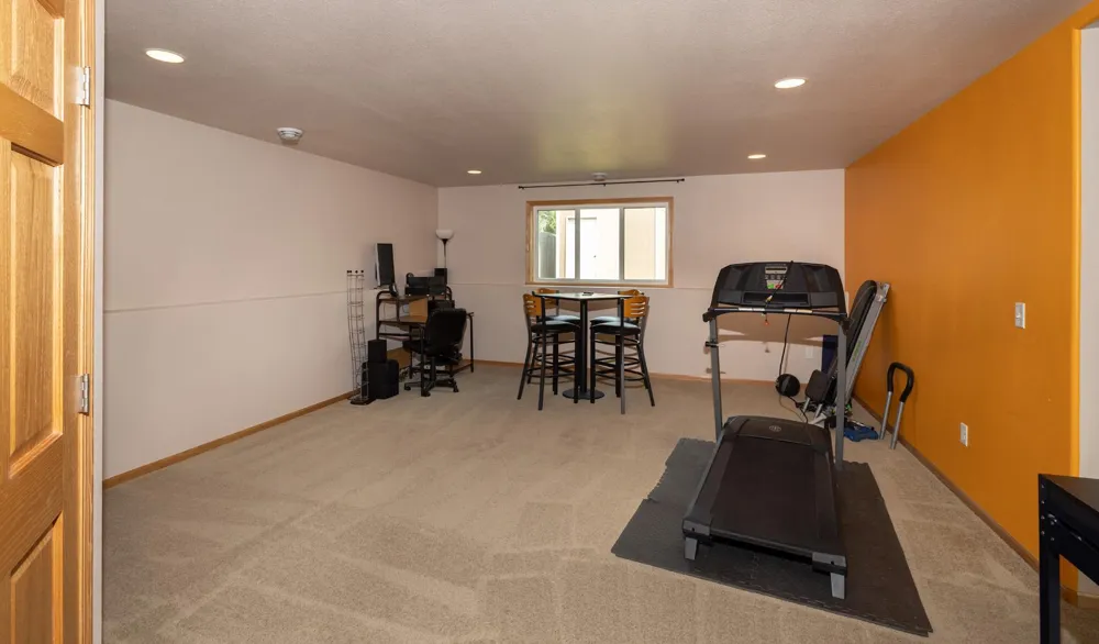 2524 31st Avenue S Moorhead, MN 56560