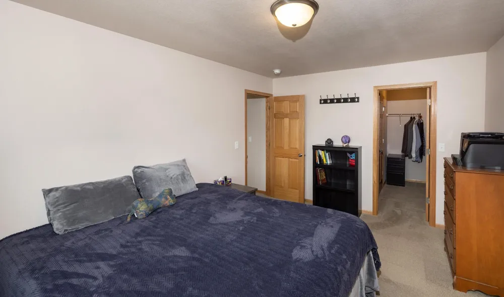 2524 31st Avenue S Moorhead, MN 56560