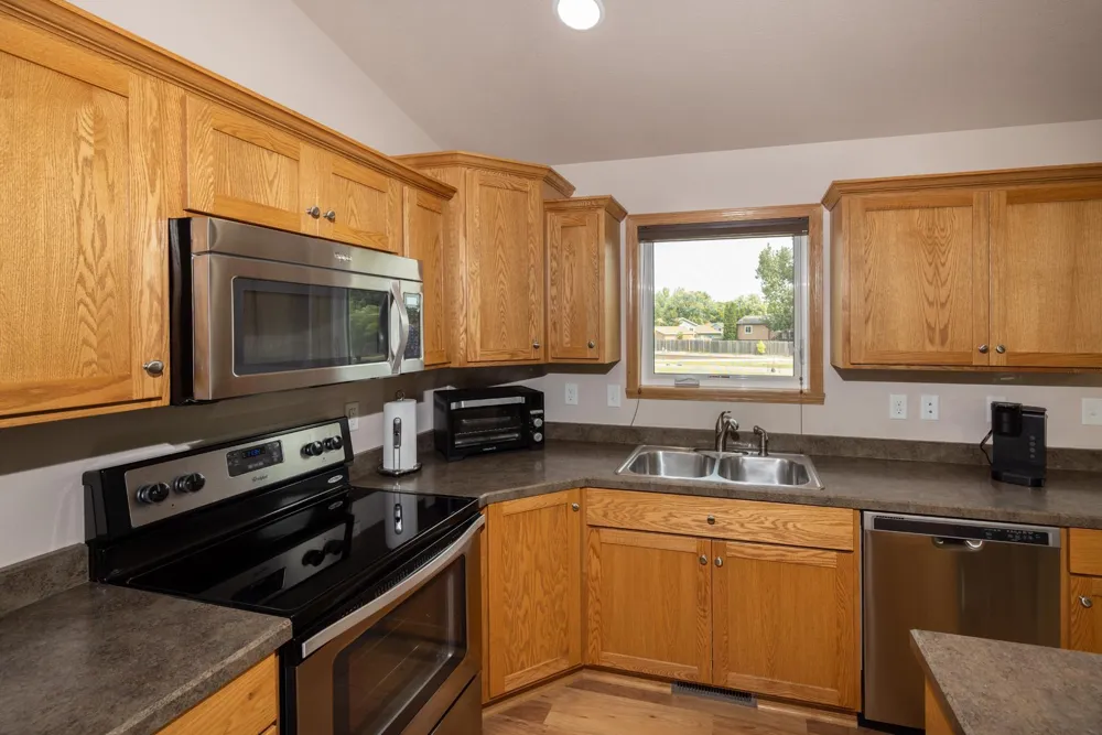 2524 31st Avenue S Moorhead, MN 56560