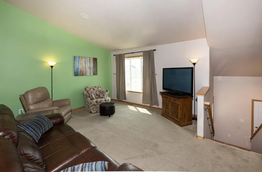 2524 31st Avenue S Moorhead, MN 56560